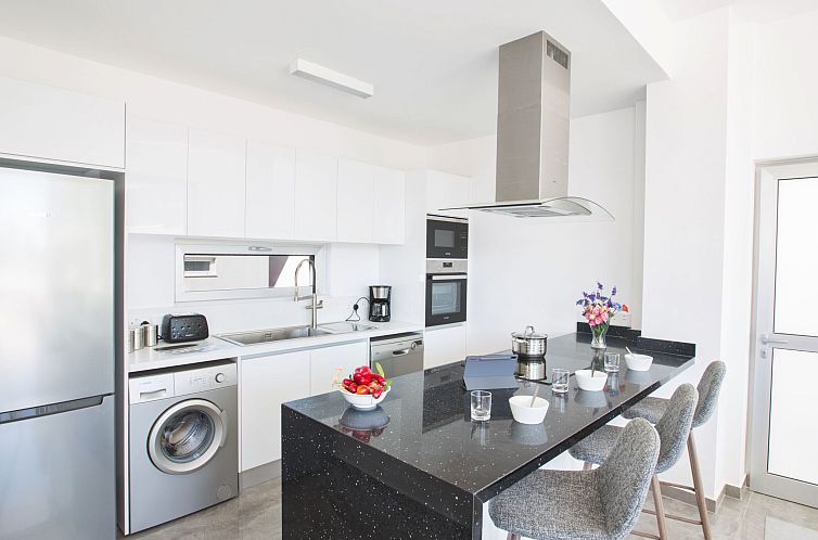 Vakantiehuis Atemberaubende Villa Olivine mit Meerblick