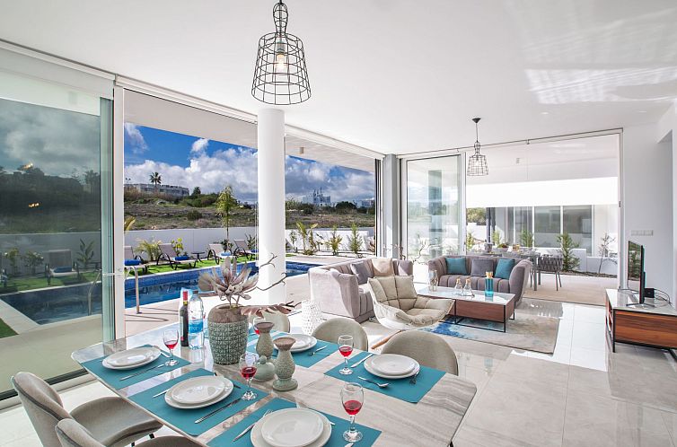 Vakantiehuis 3-Schlafzimmer-Villa mit privatem Pool im Zentr