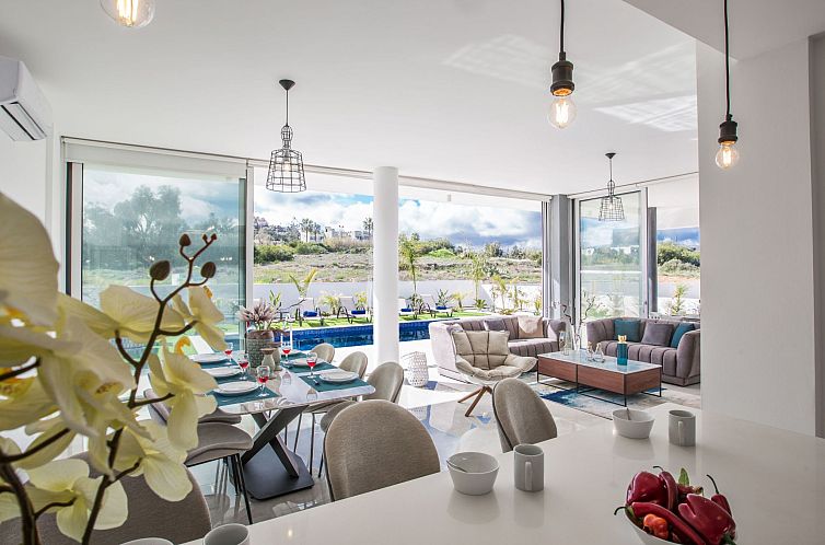 Vakantiehuis 3-Schlafzimmer-Villa mit privatem Pool im Zentr