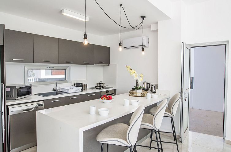 Vakantiehuis 3-Schlafzimmer-Villa mit privatem Pool im Zentr