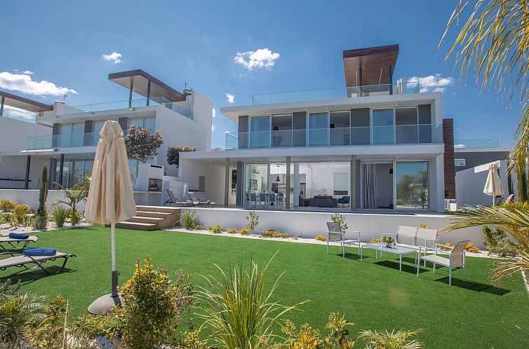 Vakantiehuis Schöne Villa Olivine Pearl OL5 mit Garten