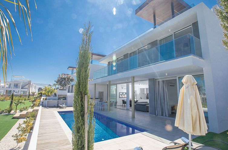 Vakantiehuis Schöne Villa Olivine Pearl OL5 mit Garten