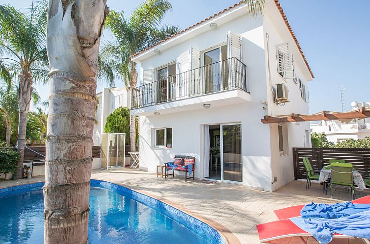 Vakantiehuis Charmante 3-Schlafzimmer-Villa DI12 mit private