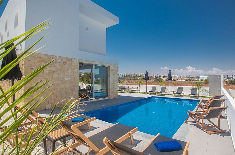 Vakantiehuis Protaras Vie Bleu Villa mit Pool, im Zentrum