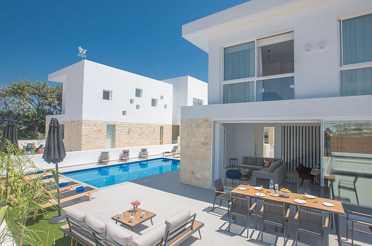 Vakantiehuis Protaras Vie Bleu Villa mit Pool, im Zentrum