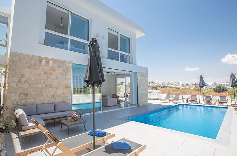 Vakantiehuis 4-Schlafzimmer-Villa mit Pool im Zentrum von Pr