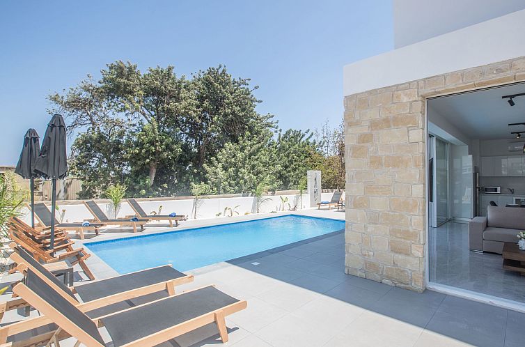 Vakantiehuis 4-Schlafzimmer-Villa mit Pool im Zentrum von Pr