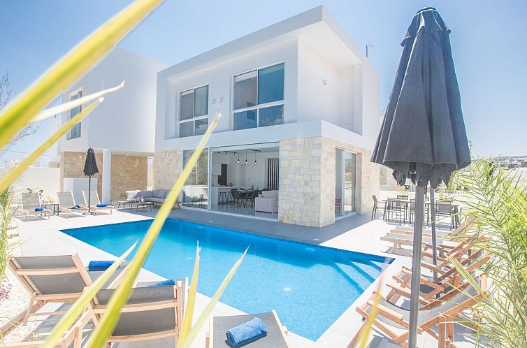 Vakantiehuis 4-Schlafzimmer-Villa mit Pool im Zentrum von Pr