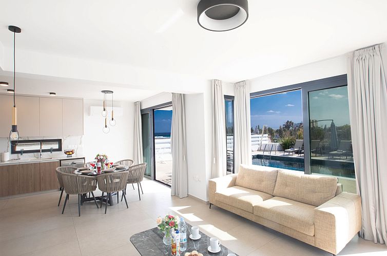 Vakantiehuis Haus in Paralimni mit Doppelveranda