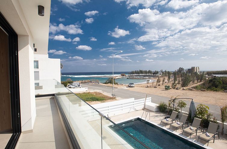Vakantiehuis Haus in Paralimni mit Doppelveranda