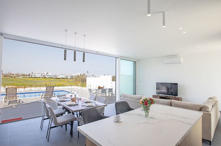 Vakantiehuis Ferienvilla Vie Bleu mit großem Pool