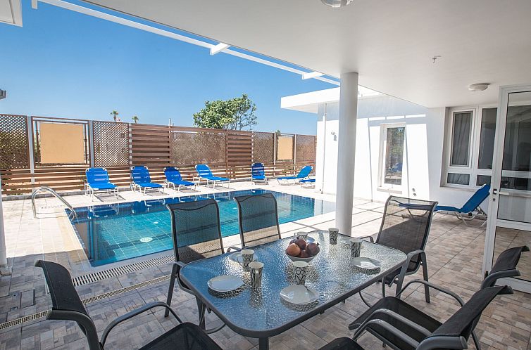 Vakantiehuis Moderne Ferienvilla in Ayia Napa