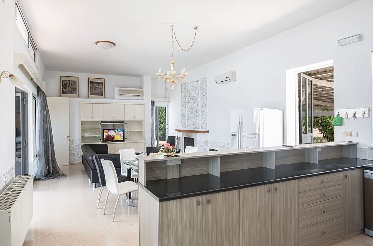 Vakantiehuis Moderne Ferienvilla in Ayia Napa