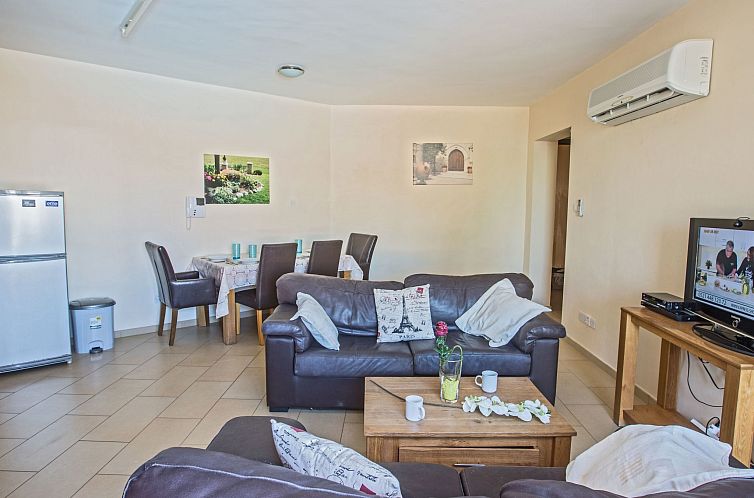 Appartement Geräumige Wohnung mit Gemeinschaftspool