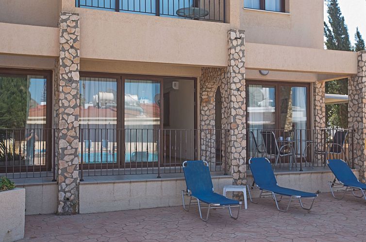 Appartement Geräumige Wohnung mit Gemeinschaftspool