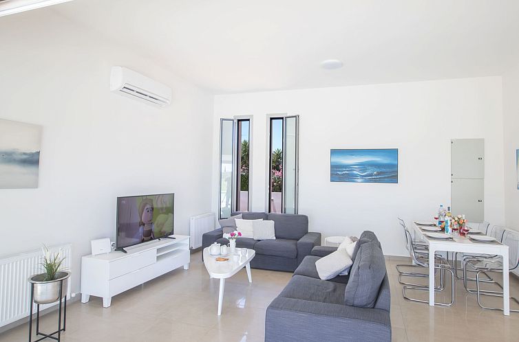 Vakantiehuis in Ayia Napa mit großem Patio