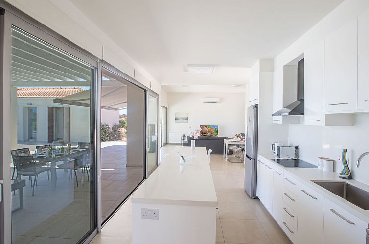 Vakantiehuis in Ayia Napa mit großem Patio