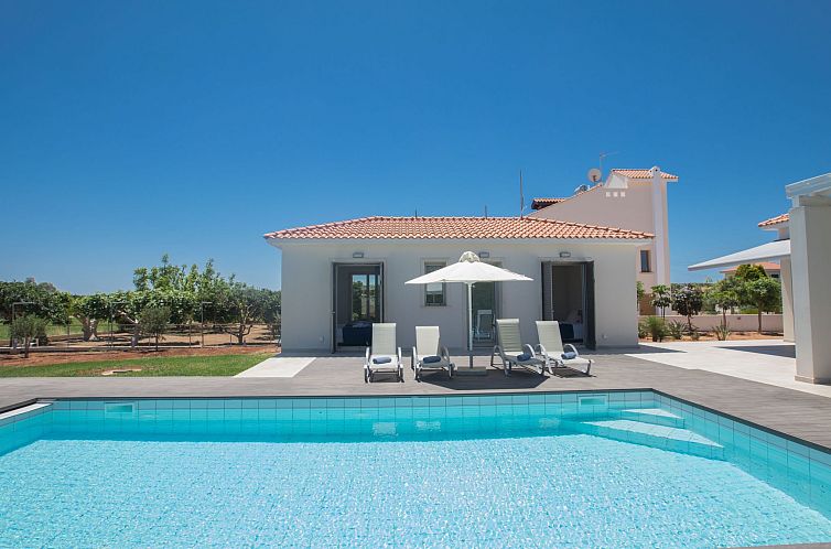Vakantiehuis in Ayia Napa mit großem Patio