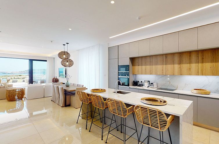 Vakantiehuis Periyiali Resort Front Line Villa Artemis-11