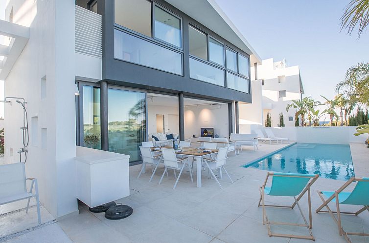 Vakantiehuis Neue, moderne 3-Schlafzimmer-Villa mit privatem