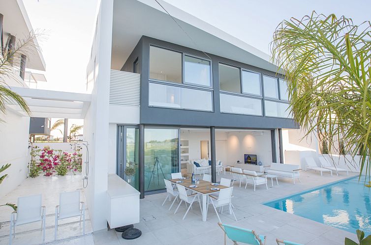 Vakantiehuis Neue, moderne 3-Schlafzimmer-Villa mit privatem