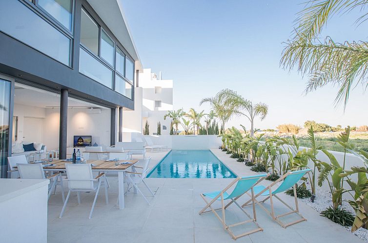 Vakantiehuis Neue, moderne 3-Schlafzimmer-Villa mit privatem