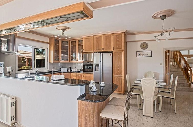 Vakantiehuis Familienvilla in Paralimni mit spektakulärer A