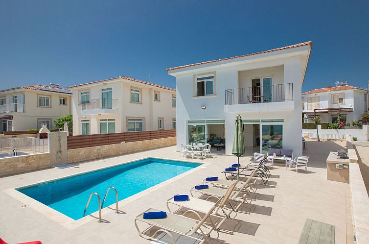 Vakantiehuis Schöne Villa direkt am Meer