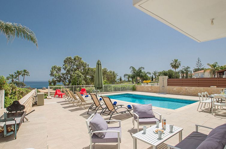 Vakantiehuis Schöne Villa direkt am Meer