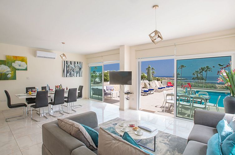 Vakantiehuis Schöne Villa direkt am Meer