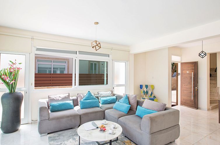 Vakantiehuis Schöne Villa direkt am Meer