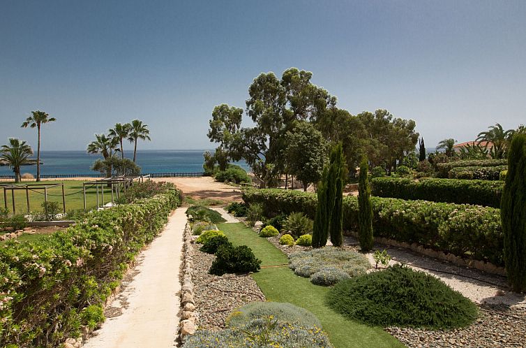 Vakantiehuis Schöne Villa direkt am Meer