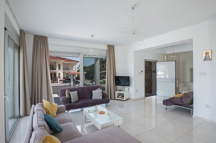 Vakantiehuis 5 Schlafzimmer Privater Pool in Protaras Zentru