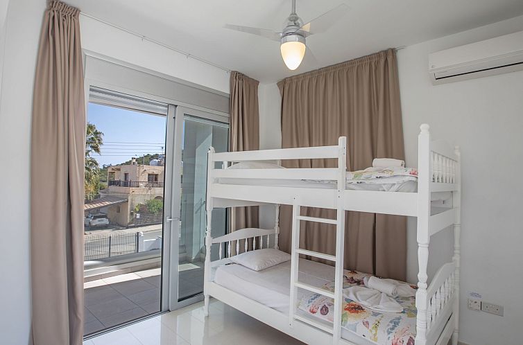 Vakantiehuis 5 Schlafzimmer Privater Pool in Protaras Zentru