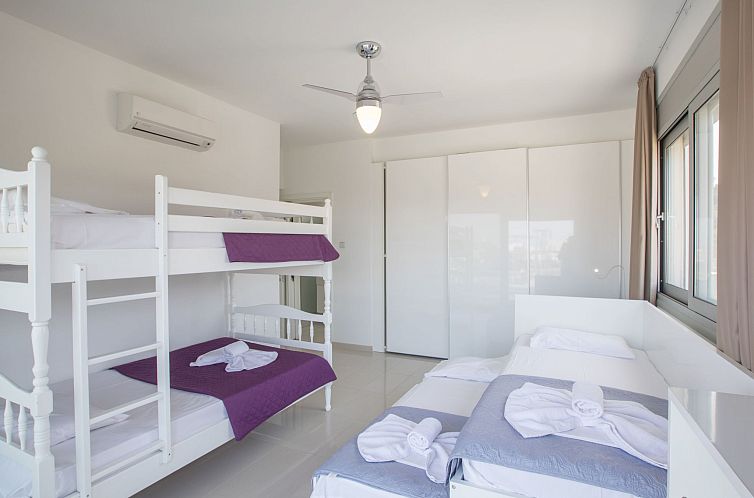 Vakantiehuis 5 Schlafzimmer Privater Pool in Protaras Zentru