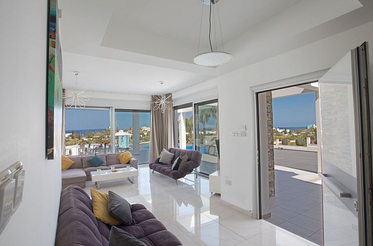 Vakantiehuis 5 Schlafzimmer Privater Pool in Protaras Zentru