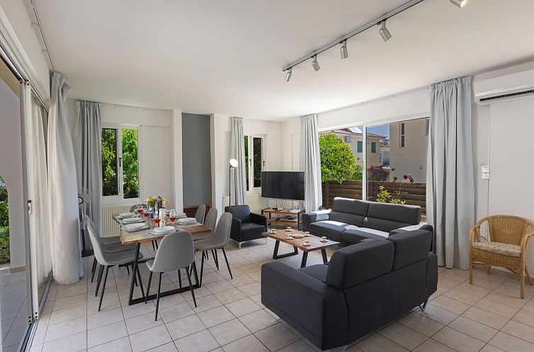 Vakantiehuis Ferienvilla "Holiday Villa" mit privatem Pool