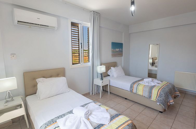 Vakantiehuis Ferienvilla "Holiday Villa" mit privatem Pool