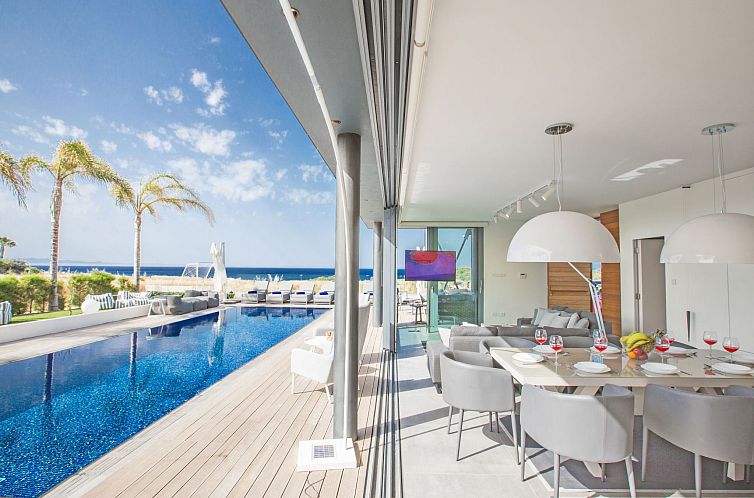 Vakantiehuis Haus in Paralimni mit großem Patio