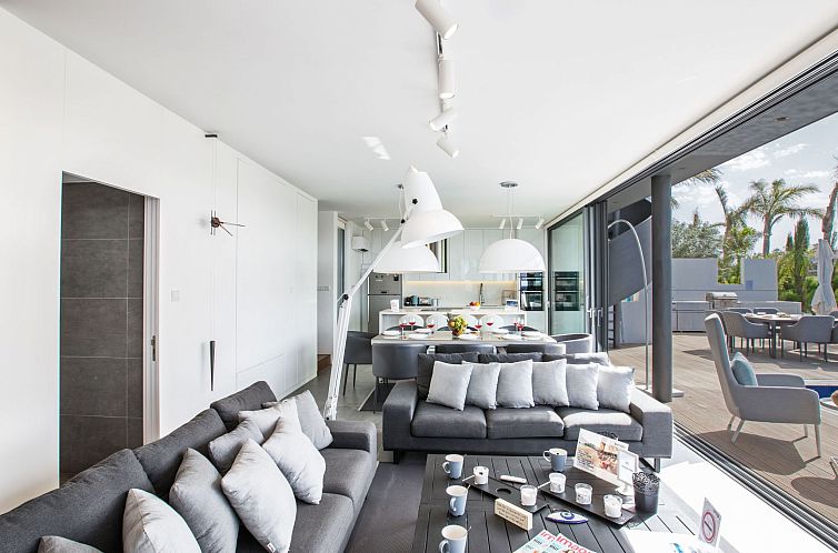 Vakantiehuis Haus in Paralimni mit großem Patio