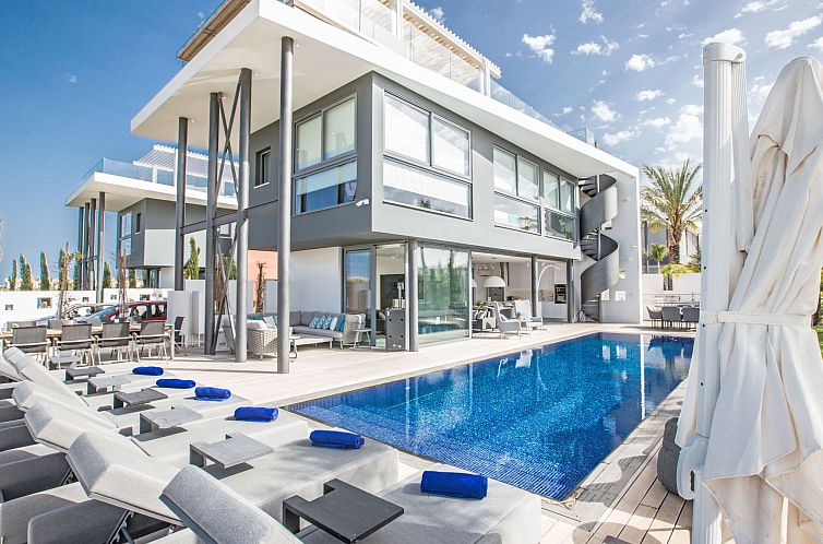 Vakantiehuis Haus in Paralimni mit großem Patio