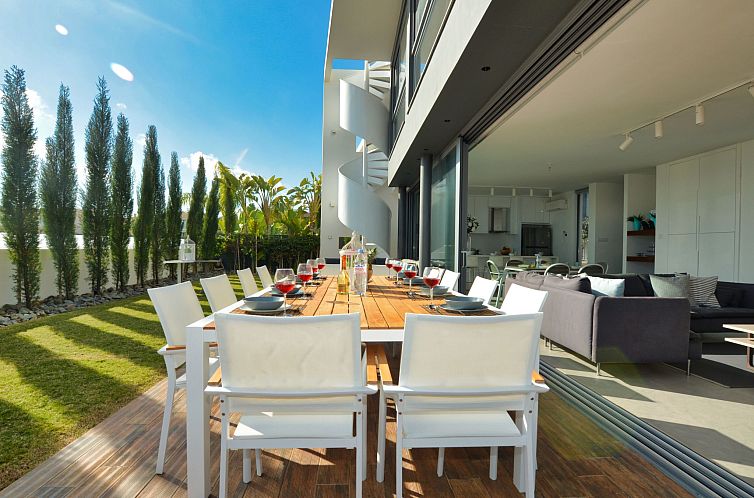 Vakantiehuis Protaras Ferienvilla mit privatem Pool, Whirlpo