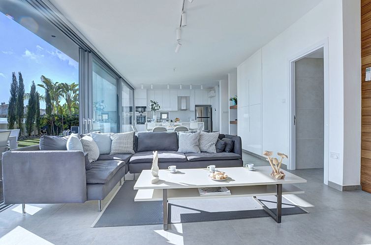 Vakantiehuis Protaras Ferienvilla mit privatem Pool, Whirlpo