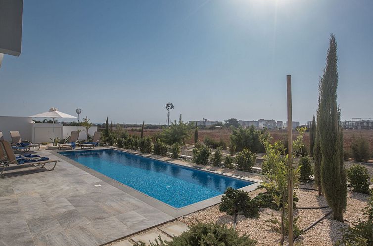 Vakantiehuis 3-Schlafzimmer-Villa mit Pool in Protaras Zentr
