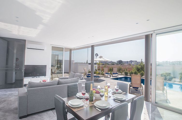 Vakantiehuis 3-Schlafzimmer-Villa mit Pool in Protaras Zentr