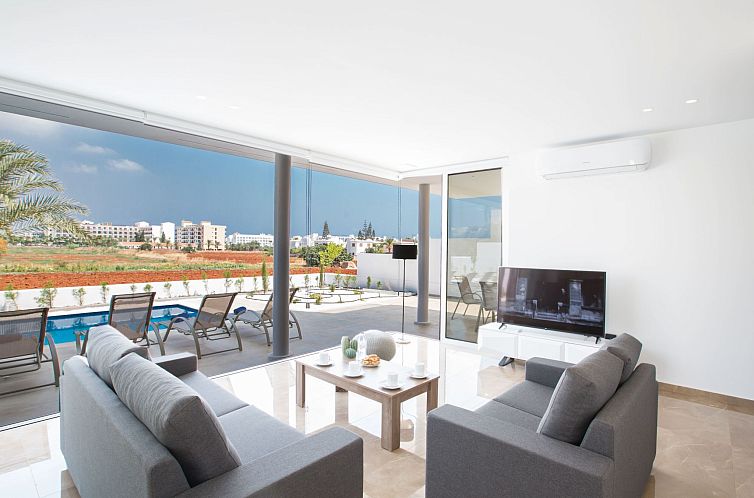 Vakantiehuis Neue 3-Schlafzimmer-Villa mit Pool in Protaras