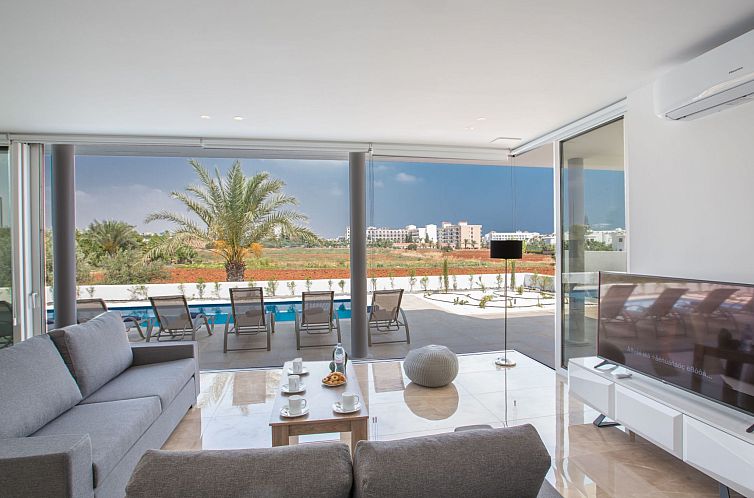 Vakantiehuis Neue 3-Schlafzimmer-Villa mit Pool in Protaras