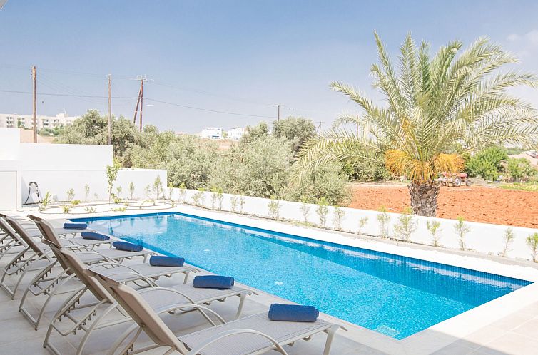 Vakantiehuis Neue 3-Schlafzimmer-Villa mit Pool in Protaras