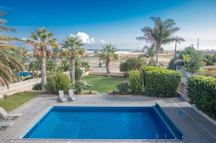 Vakantiehuis Ferienvilla Jo für 10 Personen in Paralini