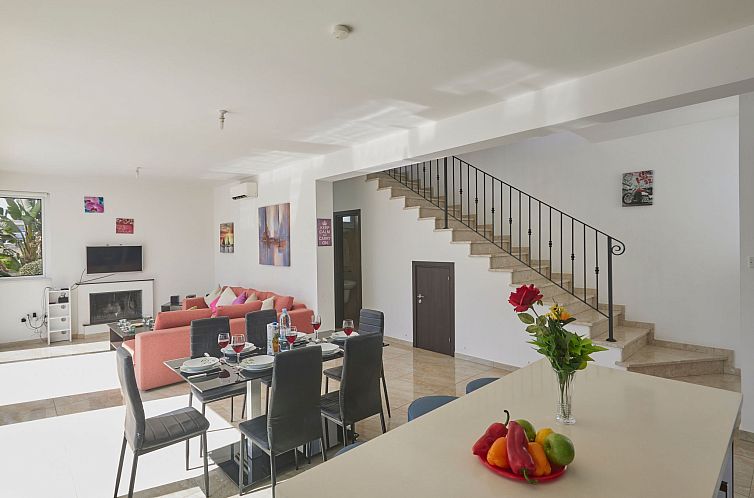 Vakantiehuis Villa Pearl PE17 in Paralimni mit privatem Park